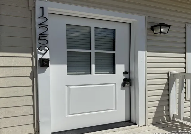 Listing Photo 5 - Condo for sale in building located at 12259 Lemon Blossom, San Antonio, TX 78247 - Unit #12259