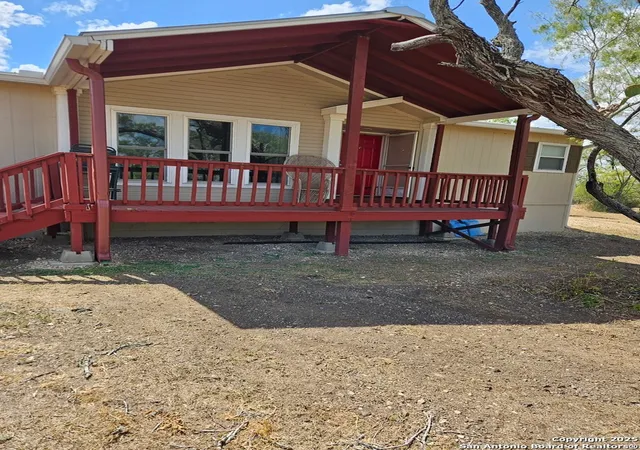 Photo 3 of Sale Pending at 445 South Trl, Pleasanton, TX 78064 | MLS# 1912993 | Listing updated on 2026-04-16