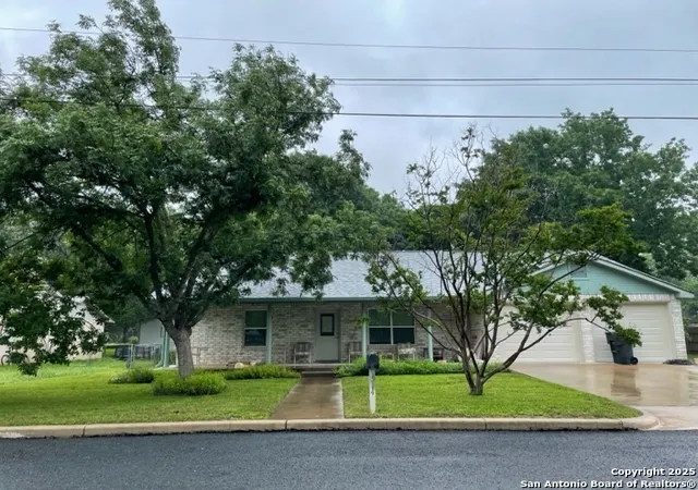 1st image of 514 E Hackberry, Fredericksburg, TX 78624 | MLS# 1913004