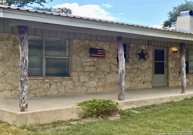 Homes for sale in Boerne, TX | 21 Wasp Creek Rd, Boerne, TX 78006 | MLS# 1913013