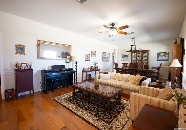 Homes for sale in Devine, TX | 1219 County Road 761, Devine, TX 78016 | MLS# 1913016