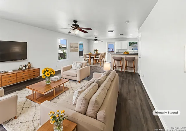 Photo 2 of Sale Pending at 5526 Bat, San Antonio, TX 78252 | MLS# 1913019 | Listing updated on 2026-01-15