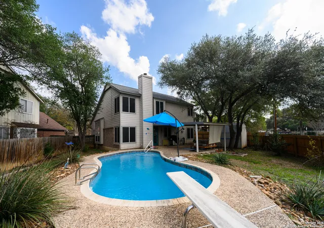 Photo 2 of Sale Pending at 6723 Mary Todd, San Antonio, TX 78240 | MLS# 1913085 | Listing updated on 2025-11-12