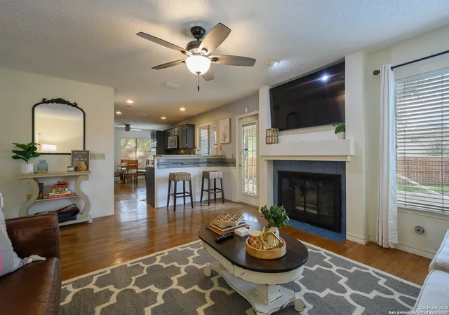 Photo 3 of Sale Pending at 6723 Mary Todd, San Antonio, TX 78240 | MLS# 1913085 | Listing updated on 2025-11-12