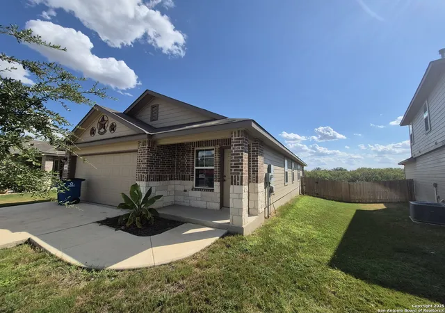 2nd image of 345 Middle Green, Floresville, TX 78114 | MLS# 1913088
