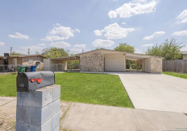 Photo 2 of Sale Pending at 110 Rock Valley Dr, San Antonio, TX 78227 | MLS# 1913089 | Listing updated on 2026-03-03