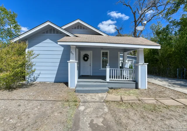 Photo 3 of Sale Pending at 267 Bank, San Antonio, TX 78204 | MLS# 1913172 | Listing updated on 2026-03-18