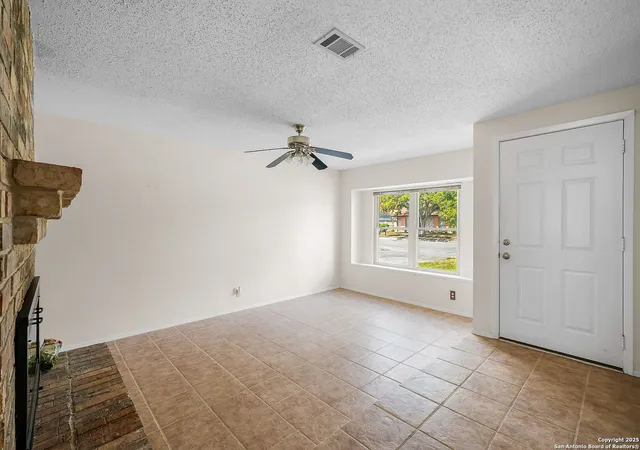 5th image of 130 Meadowland, Universal City, TX 78148 | MLS# 1913176