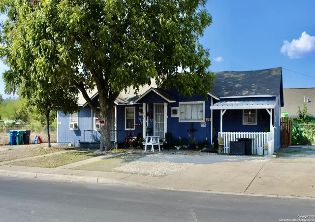 Multi family home for sale at 811 Cantrell, San Antonio, TX 78221 | MLS# 1913205