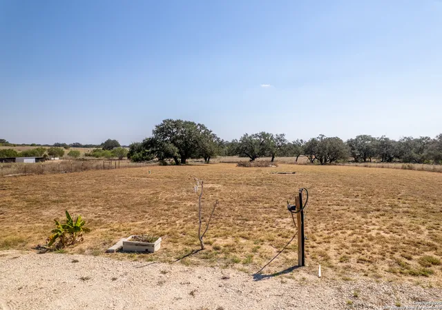 26th image of 214 County Road 7755, Devine, TX 78016 | MLS# 1913209