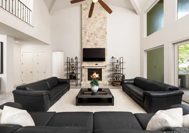 Photo 4 of Sale Pending at 6331 Granada, San Antonio, TX 78257 | MLS# 1913258 | Listing updated on 2026-03-22