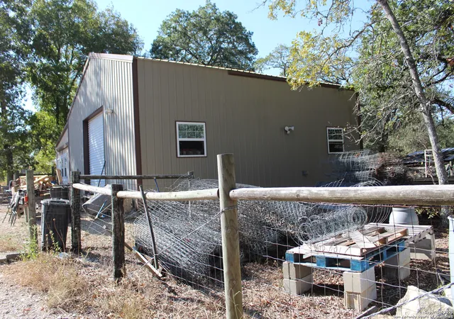 34th image of 222 Oak Valley, La Vernia, TX 78121 | MLS# 1913268
