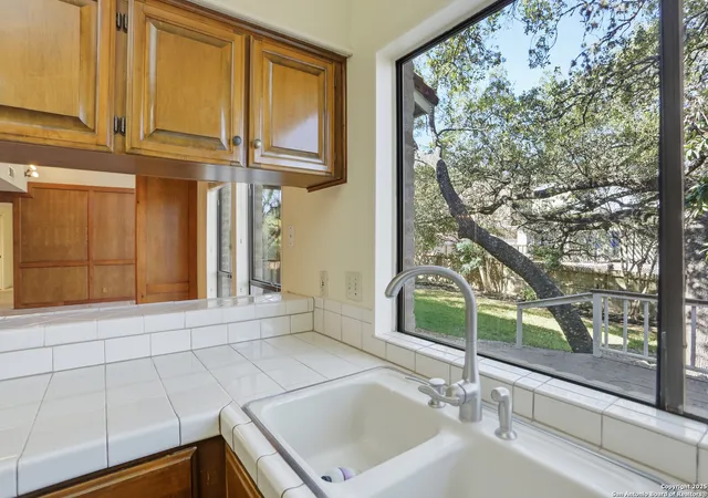 Photo 2 of Sale Pending at 13010 Hunters Ridge, San Antonio, TX 78230 | MLS# 1913270 | Listing updated on 2025-12-08