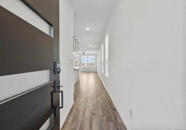Photo 4 of Single family home for sale at 1018 West 1604 North Unit 303, San Antonio, TX 78251 | MLS# 1913280 | Listing updated on 2026-09-30