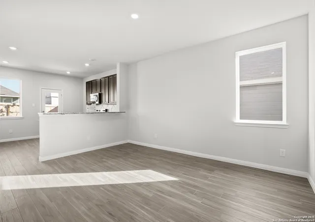 Photo 3 of Sale Pending at 10318 Liberty Grv, San Antonio, TX 78224 | MLS# 1913294 | Listing updated on 2026-01-21