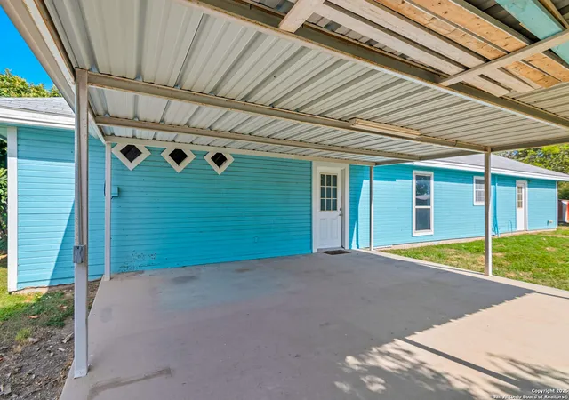 4th image of 715 Happy Haven, Mc Queeney, TX 78123 | MLS# 1913298