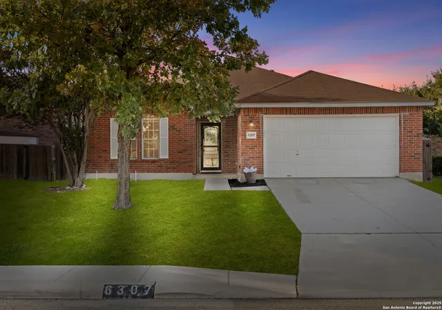 Photo 1 of Sale Pending at 6307 Parkland Oaks, San Antonio, TX 78240 | MLS# 1913377 | Listing updated on 2025-12-05