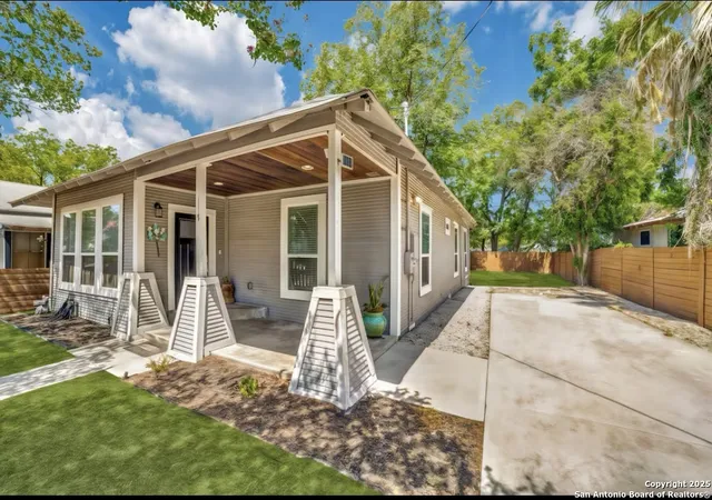 2nd image of 115 Sharer, San Antonio, TX 78208 | MLS# 1913436