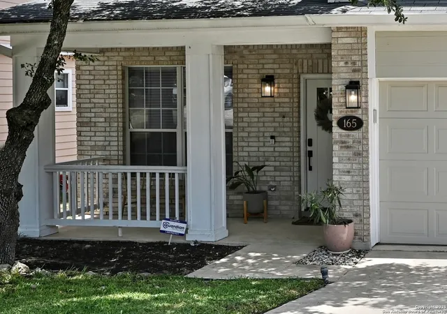 Photo 3 of Single family home for sale at 165 Red Hawk, San Antonio, TX 78258 | MLS# 1913437 | Listing updated on 2026-01-30