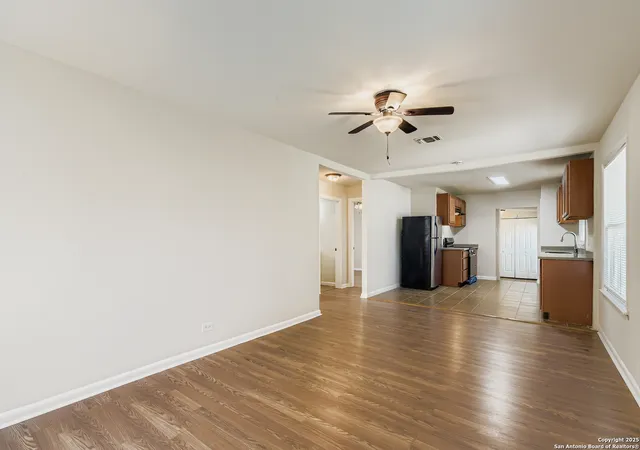 Photo 3 of Sale Pending at 514 Fresno, San Antonio, TX 78212 | MLS# 1913480 | Listing updated on 2025-11-26