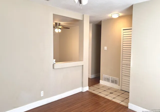 Photo 4 of Single family home for sale at 4435 Summer Wind, San Antonio, TX 78217 | MLS# 1913551 | Listing updated on 2025-11-14