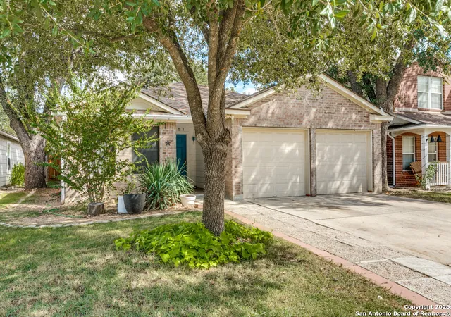 2nd image of 13226 Regency Frst, San Antonio, TX 78249 | MLS# 1913558