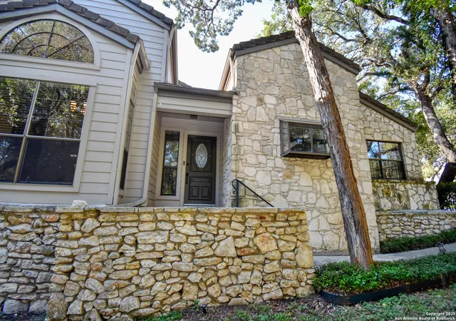 Listing Photo 5 - Condo for sale in building located at 17308 Piney Woods, San Antonio, TX 78248 - Unit #1