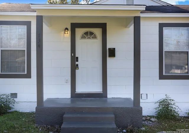 Photo 3 of Single family home for sale at 734 Norwood, San Antonio, TX 78212 | MLS# 1913590 | Listing updated on 2025-10-19