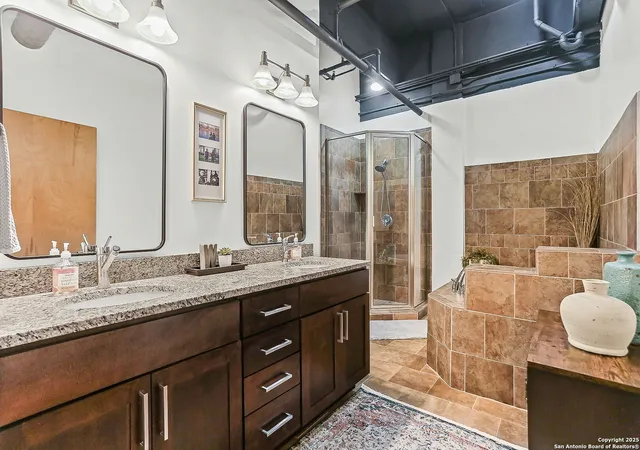 4th image of 1339 S Flores #106B, San Antonio, TX 78204 | MLS# 1913614