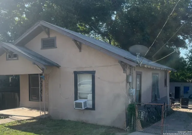 Photo 4 of Single family home for sale at 302 Regina, San Antonio, TX 78223 | MLS# 1913616 | Listing updated on 2026-05-15