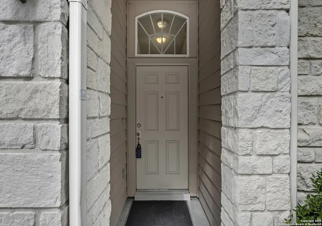 Photo 4 of Sale Pending at 280 Quiet Elk, San Antonio, TX 78253 | MLS# 1913632 | Listing updated on 2026-01-28
