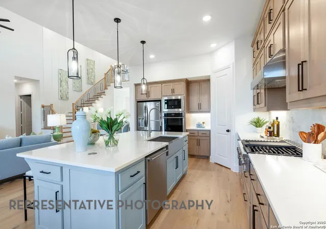 Photo 3 of Sale Pending at 101 Rainwater Creek, Boerne, TX 78006 | MLS# 1913649 | Listing updated on 2025-10-20