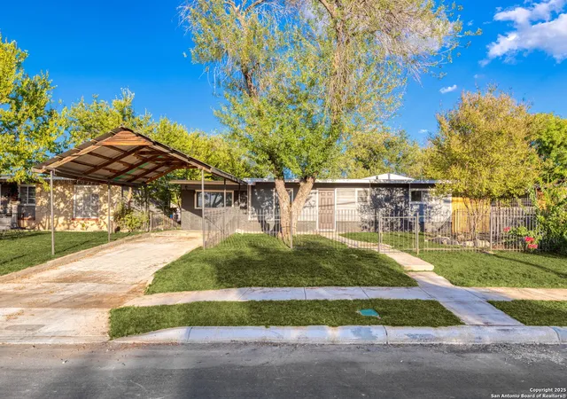 Photo 2 of Single family home for sale at 338 Surrels, San Antonio, TX 78228 | MLS# 1913721 | Listing updated on 2026-02-23