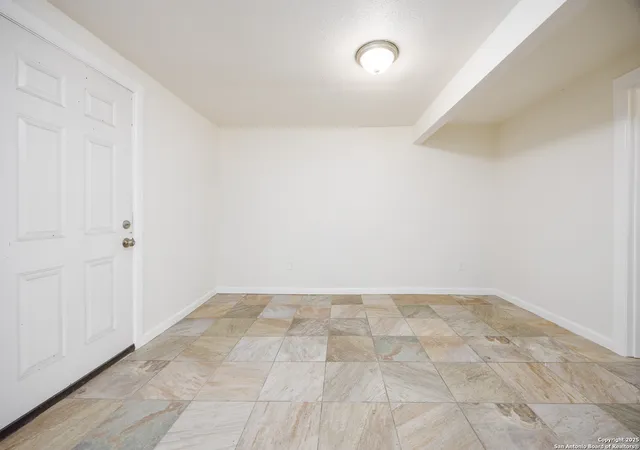 Photo 4 of Single family home for sale at 4254 Summer Sun, San Antonio, TX 78217 | MLS# 1913772 | Listing updated on 2025-10-21