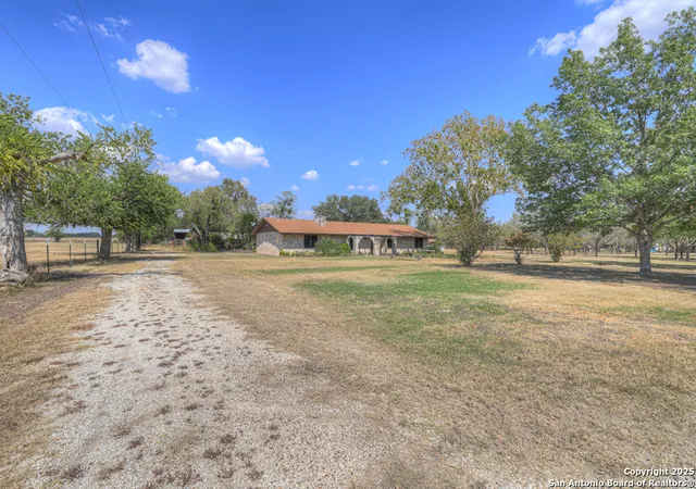 Homes for sale in Cibolo, TX | 255 Brehm Ln, Cibolo, TX 78108 | MLS# 1913795