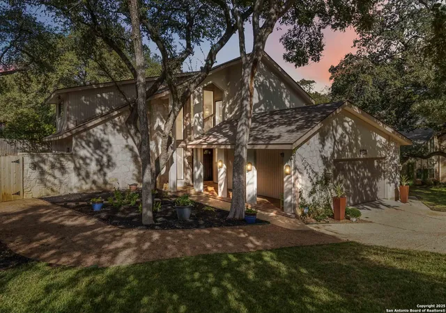 Photo 3 of Sale Pending at 327 Twisted Wood, San Antonio, TX 78216 | MLS# 1913803 | Listing updated on 2025-11-08