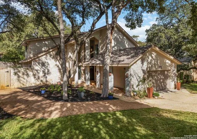 Photo 4 of Sale Pending at 327 Twisted Wood, San Antonio, TX 78216 | MLS# 1913803 | Listing updated on 2025-11-08