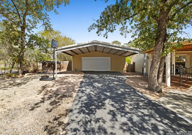 2nd image of 197 Mil Encinos, Adkins, TX 78101 | MLS# 1913808