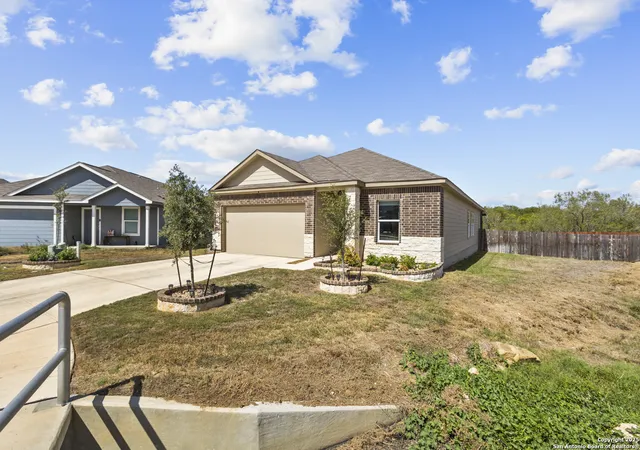 Photo 2 of Sale Pending at 13203 Turnesa Ter, San Antonio, TX 78221 | MLS# 1913821 | Listing updated on 2025-12-08