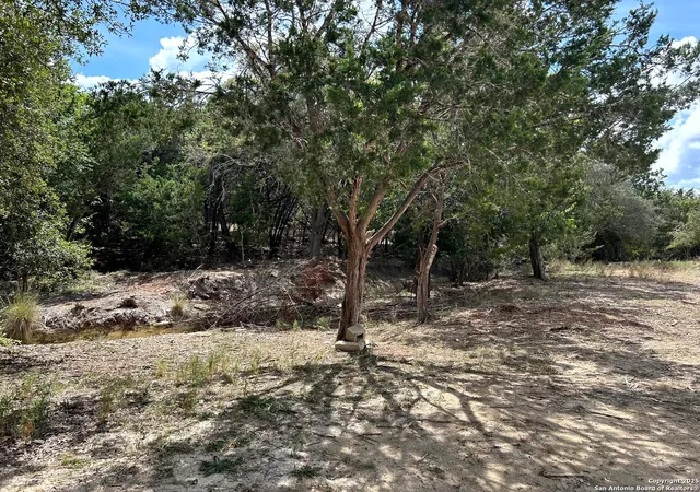 Photo 2 of Sale Pending at 192 Ute Trl, Bandera, TX 78003 | MLS# 1913824 | Listing updated on 2026-01-09