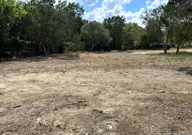 Photo 3 of Sale Pending at 192 Ute Trl, Bandera, TX 78003 | MLS# 1913824 | Listing updated on 2026-01-09