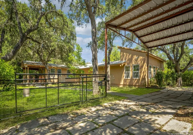 Photo 3 of Single family home for sale at 10855 Jericho Rd, Helotes, TX 78023 | MLS# 1913873 | Listing updated on 2025-11-18