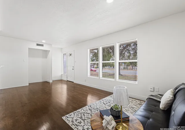 Photo 2 of Single family home for sale at 1235 Oblate, San Antonio, TX 78216 | MLS# 1913887 | Listing updated on 2026-01-25