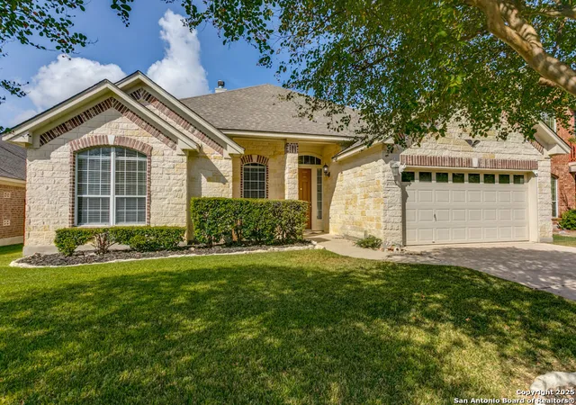 Photo 2 of Sale Pending at 25940 Stone Cyn, San Antonio, TX 78260 | MLS# 1913892 | Listing updated on 2025-11-20