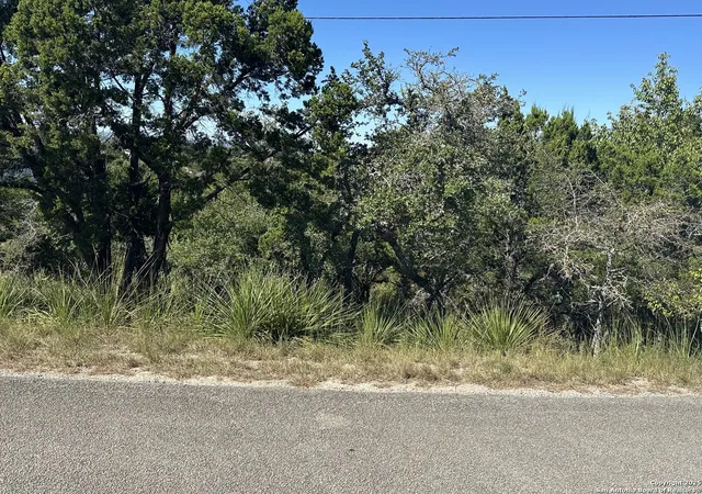 Photo 1 of Sale Pending at 605 Ledgeview, Canyon Lake, TX 78133 | MLS# 1913893 | Listing updated on 2026-09-30