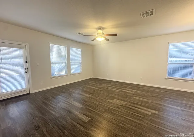 Photo 4 of Single family home for sale at 8211 Snowdeal Ln, San Antonio, TX 78255 | MLS# 1913897 | Listing updated on 2026-01-03