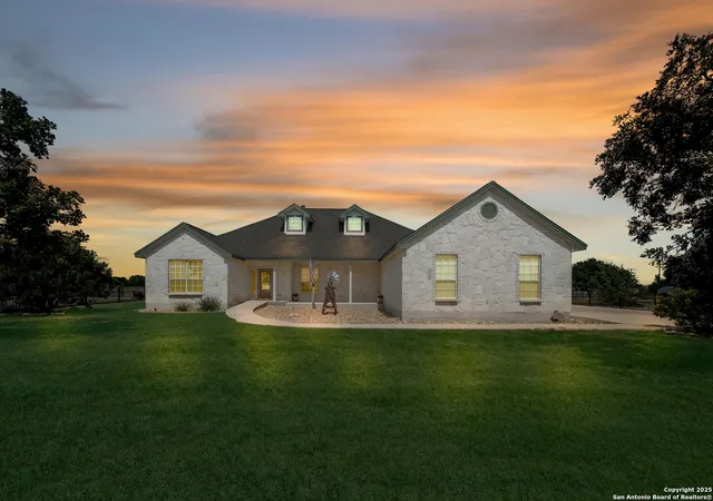 Photo 3 of Single family home for sale at 1205 County Road 4516, Castroville, TX 78009 | MLS# 1913970 | Listing updated on 2026-04-07