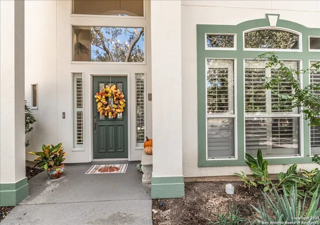 Photo 2 of Sale Pending at 18902 Windsor Wood, San Antonio, TX 78258 | MLS# 1914011 | Listing updated on 2025-12-19