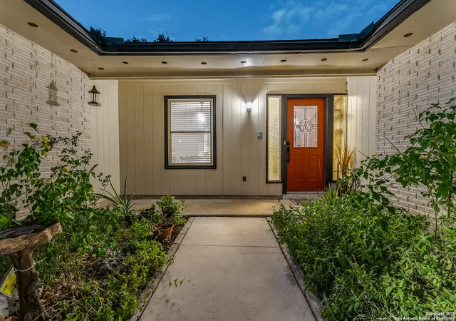 Photo 3 of Sale Pending at 2037 Adobe Trl, San Antonio, TX 78232 | MLS# 1914013 | Listing updated on 2025-11-17