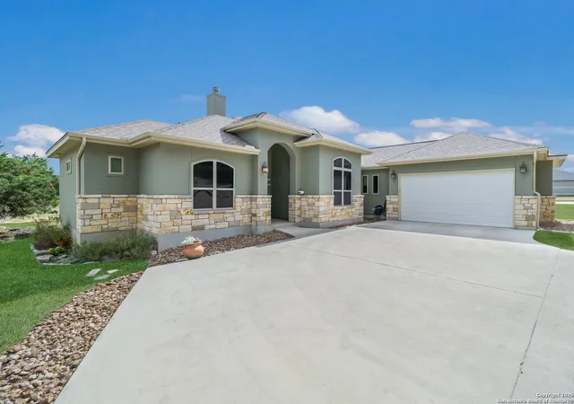 Photo 2 of Sale Pending at 556 Shayla, Canyon Lake, TX 78133 | MLS# 1914024 | Listing updated on 2026-01-15